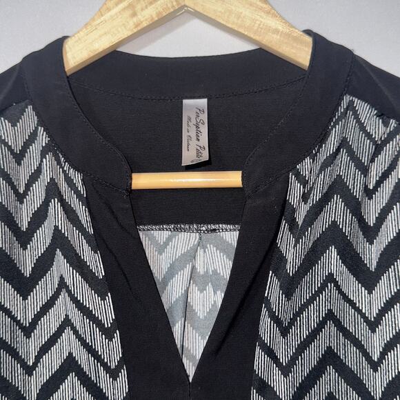 PerSeption 3/4 sleeve blouse women’s size medium petite - Picture 3 of 7